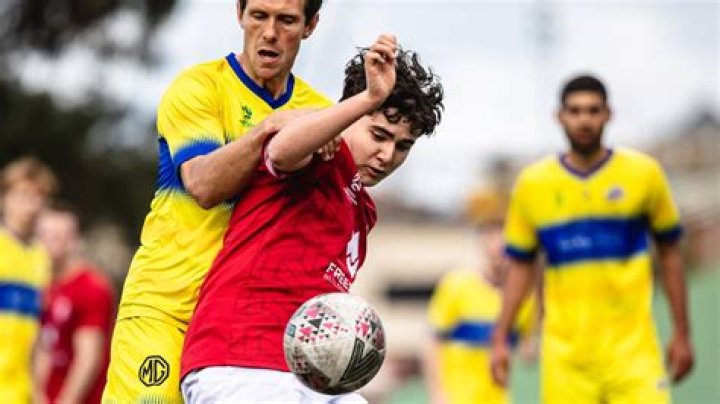 Final Mematikan: South Hobart vs Glenorchy Knights Menundukkan Glenorchy Knights 6-1 di NPL Tasmania 2026