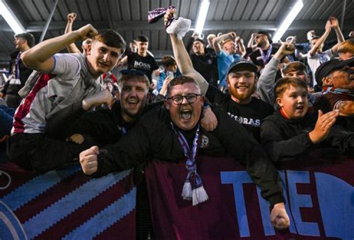 Analisis Taktikal & Statistik: Mengapa Waterford FC Gagal Menguasai Lapangan Melawan Shamrock Rovers